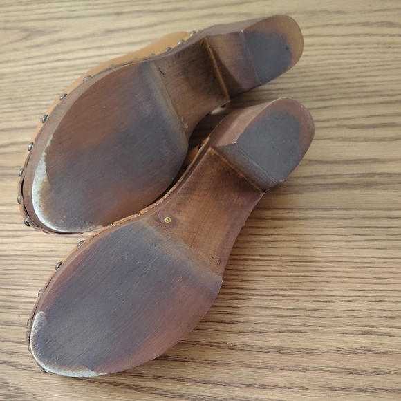 Seychelles Women's Tan Leather Mules - Picture 11 of 11